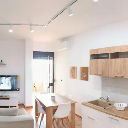 Blue Sea View Apartment *